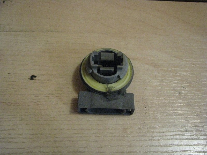 фото №1, Цоколь лампа лампи протитуманна dodge avenger