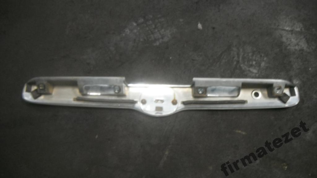 фото №8, Mazda tribute накладка молдинг хром с крышки задний