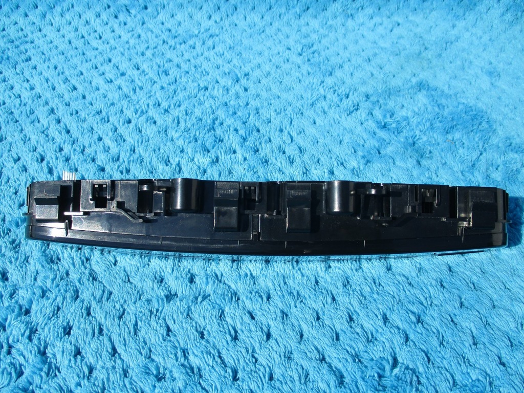 фото №6, Mercedes c klasa w205 панель управление радио