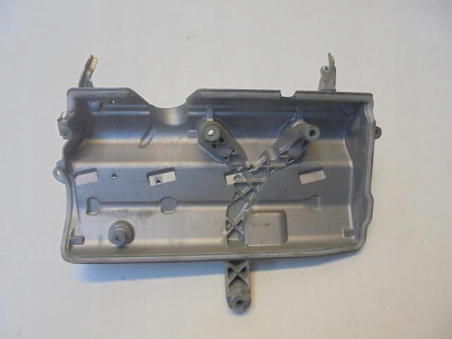 фото №3, Крышка клапанов mercedes w245 2.0 cdi