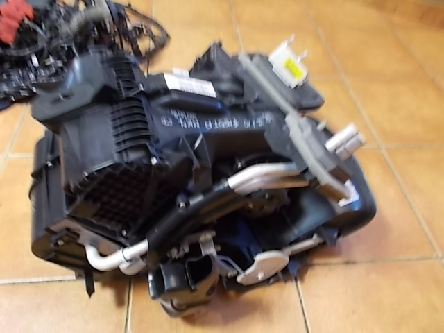 Купить Отопитель fiesta mk7 5d 2010r. 8v51-19b555-am