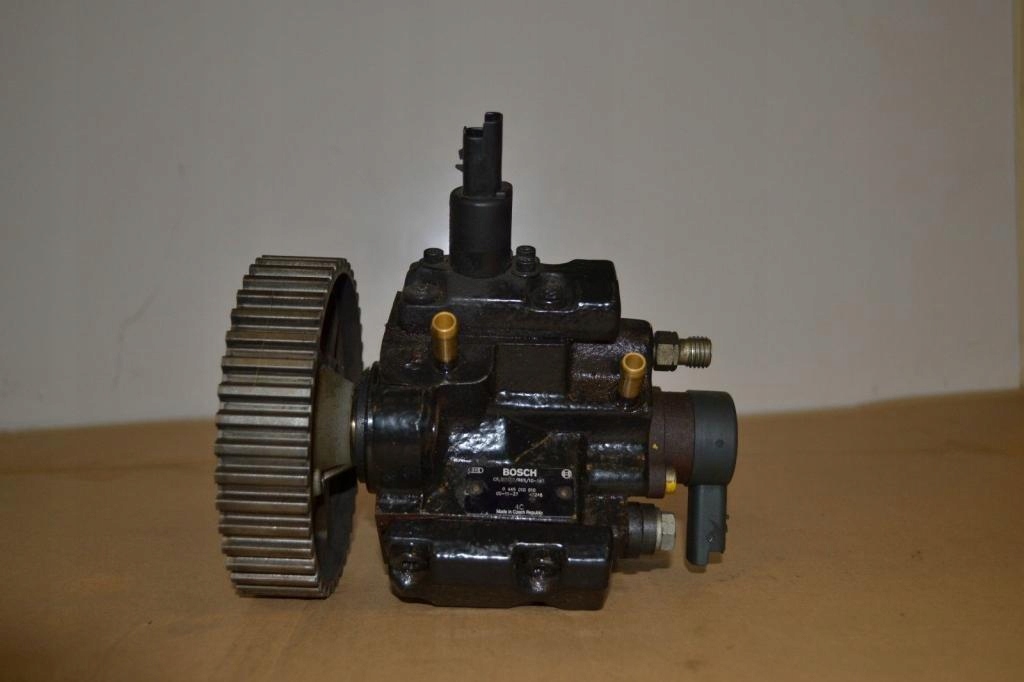 фото №1, Насос впрыскная bosch citroen berlingo 2.0 hdi