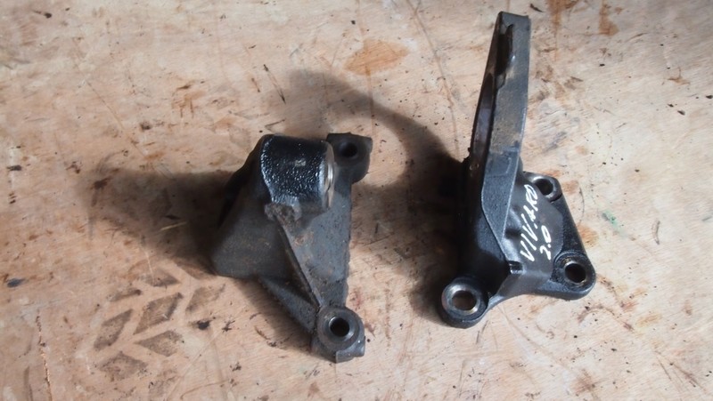 фото №10, Опора кронштейн trafic vivaro 2.0 dci 8200741758