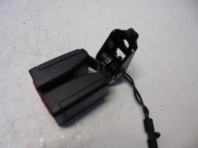 фото №5, Защёлки поперечина безопасности задняя peugeot 508