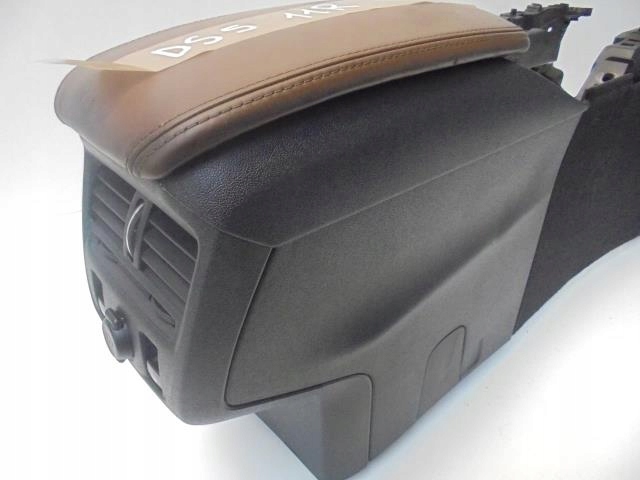 фото №11, Тунель середній підлокітник citroen ds5