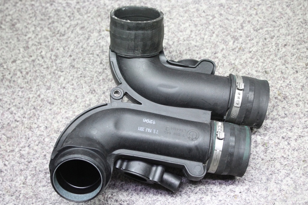 фото №1, Bmw x6m e71 4.4i s63b44 труба повітрозабірник турбіни 7589643