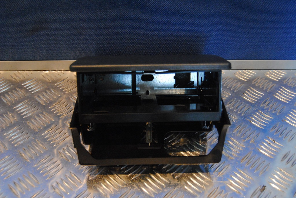 фото №1, Бардачок mercedes 9416800182