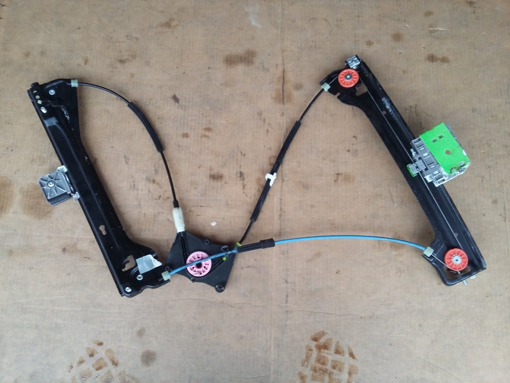 фото №1, Audi r8 ii підйомник скло лівий 4s8837461