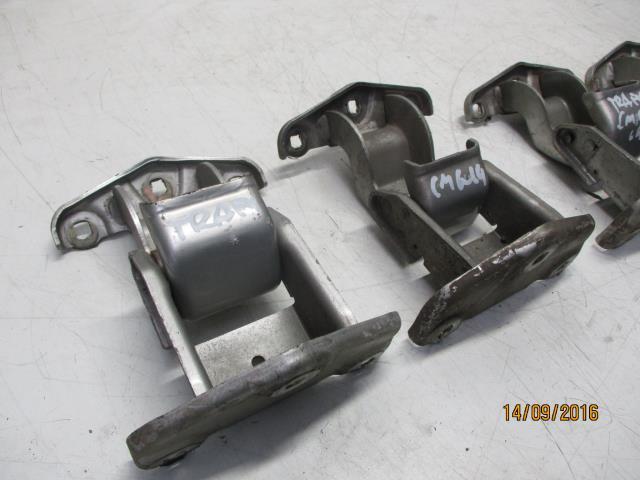 фото №4, Петля петлі двері задня задніх trafic vivaro 04r