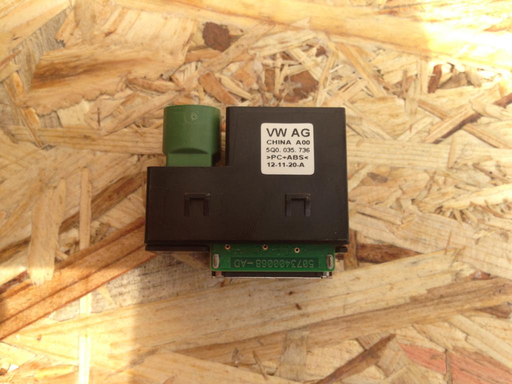 фото №1, Колодка media интерфейс vw golf vii 5q0035736