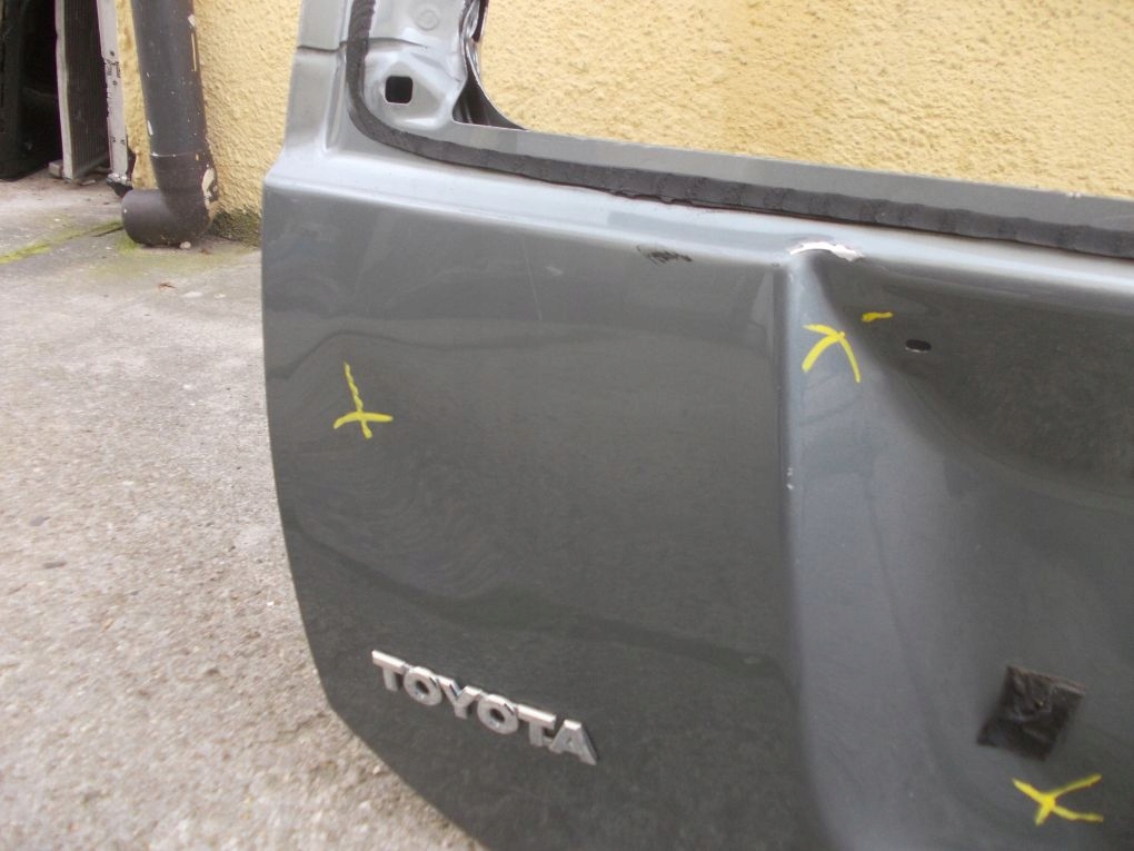 фото №2, Toyota prius 03- кришка багажника задня