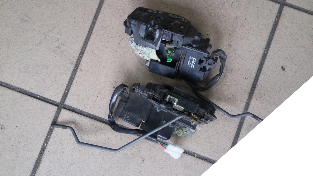 фото №2, Mazda 626 92-97 замок правий передній 2 pin