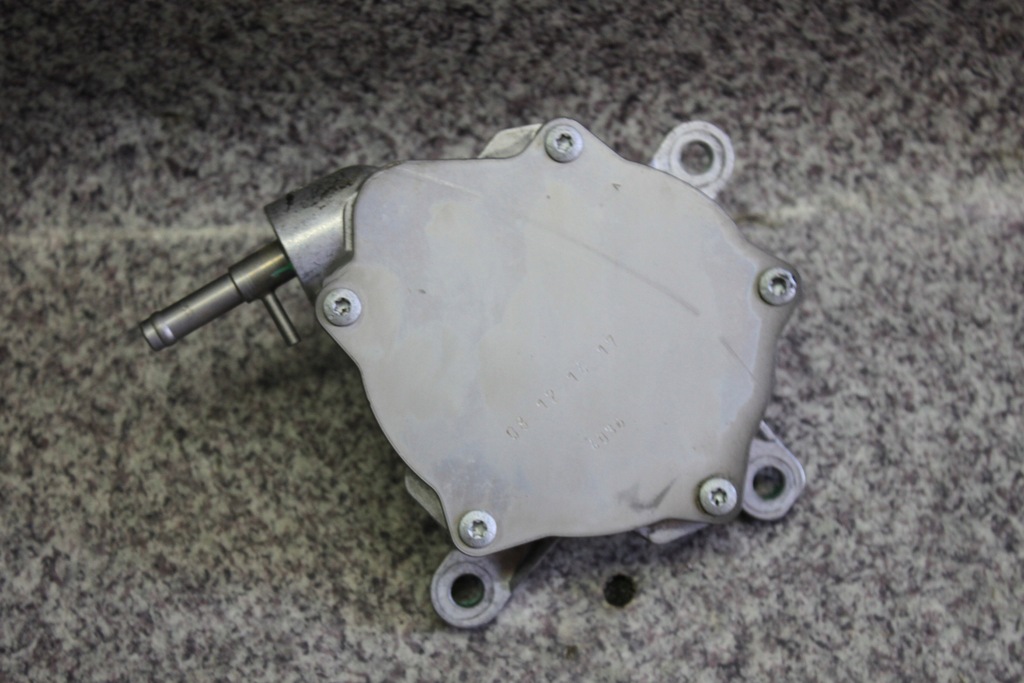 фото №1, Rav4 iv 2.2d-cat 2013- насос вакуум 08121417