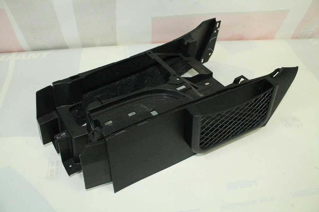 фото №1, Outlander 03-06 тунель середній консоль