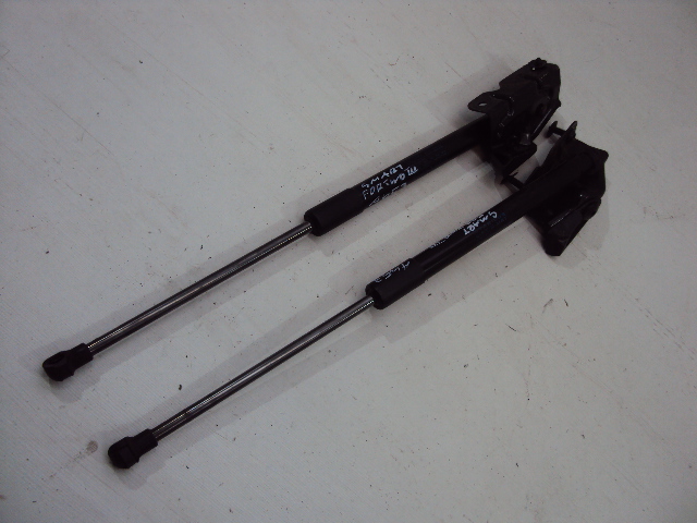 фото №1, Амортизатори кришки smart fortwo iii 453 2014-