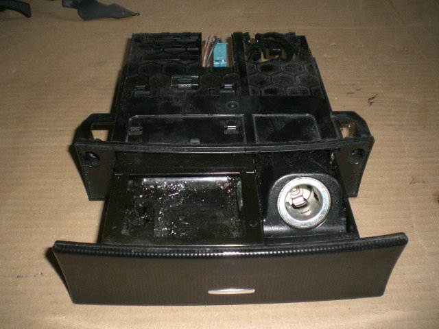 Попільничка mercedes ml 164 2007 zvat в Україні