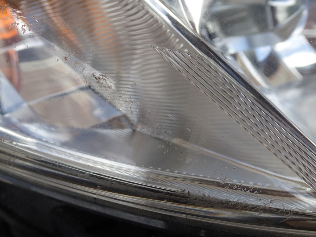 Лампа правая фара правый subaru forester 08-12r в Украине