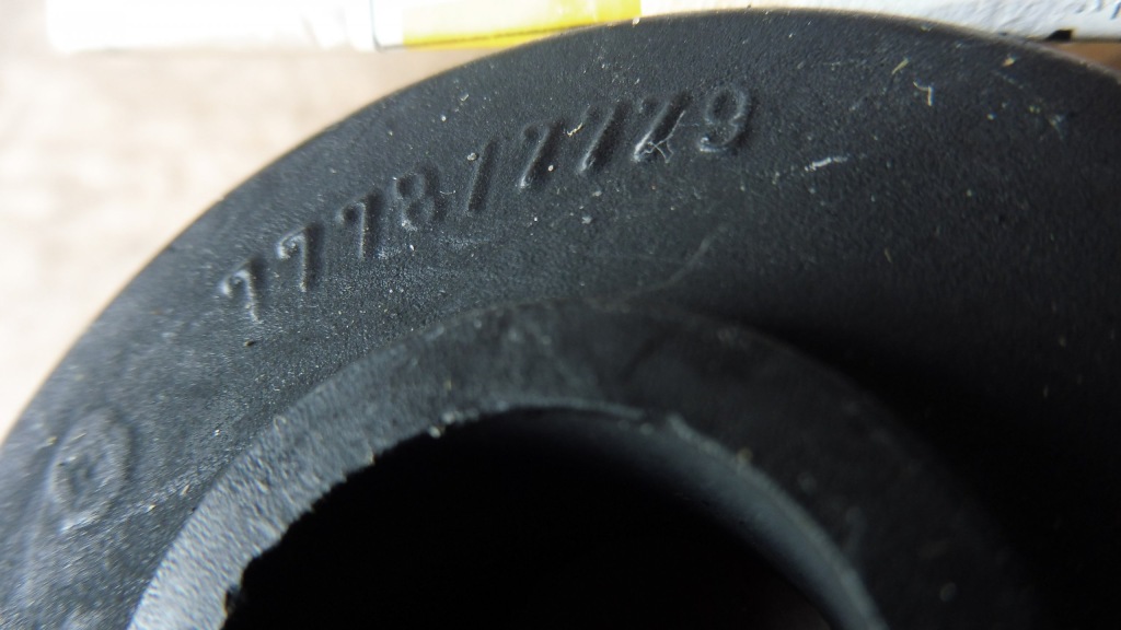 Сайлентблок втулка рычага scania 3 4 p g r 307113 в Украине