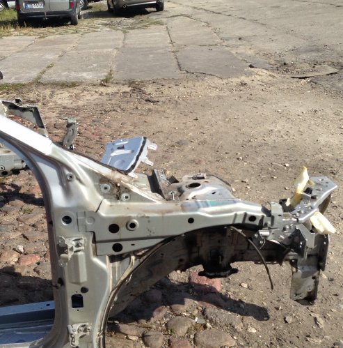 фото №1, Четверть перед megane iii