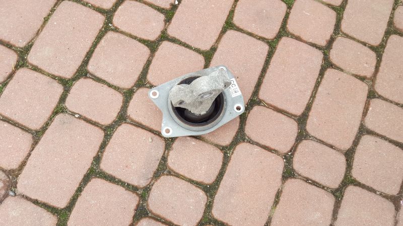 фото №1, Подушка двигателя opel insignia cc 13227731