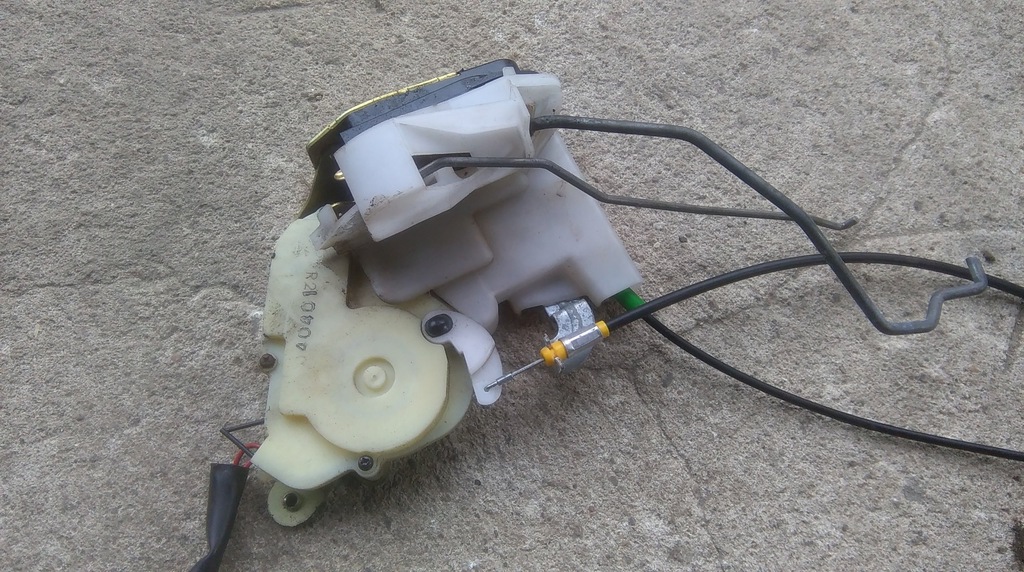 фото №1, Mazda mpv замок дверь правый передний