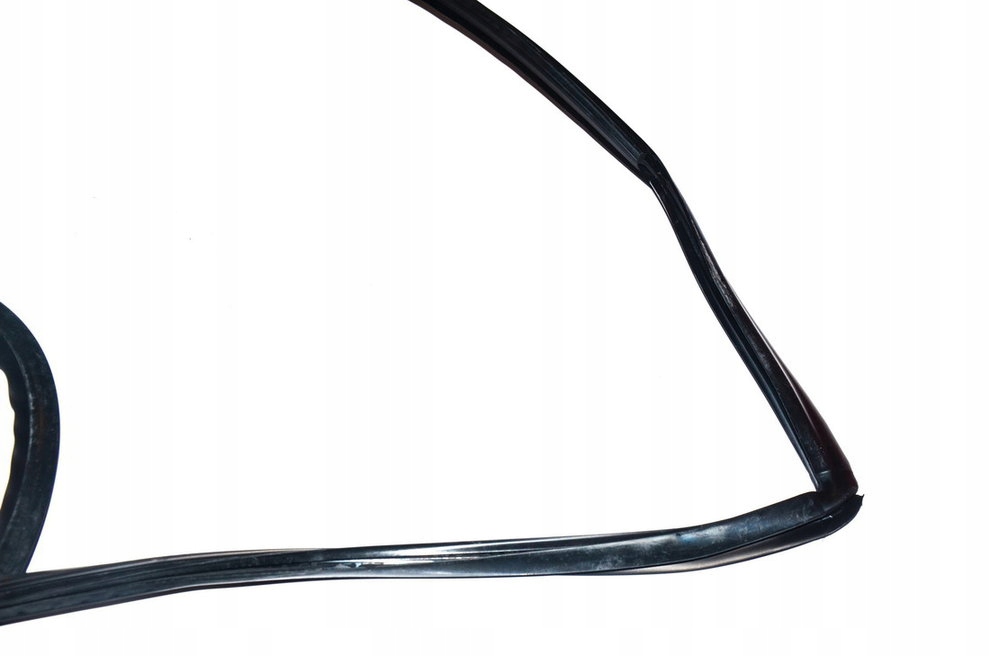 фото №10, Прокладка скло задня bmw e31 840ci 850ci 850csi 51318108044