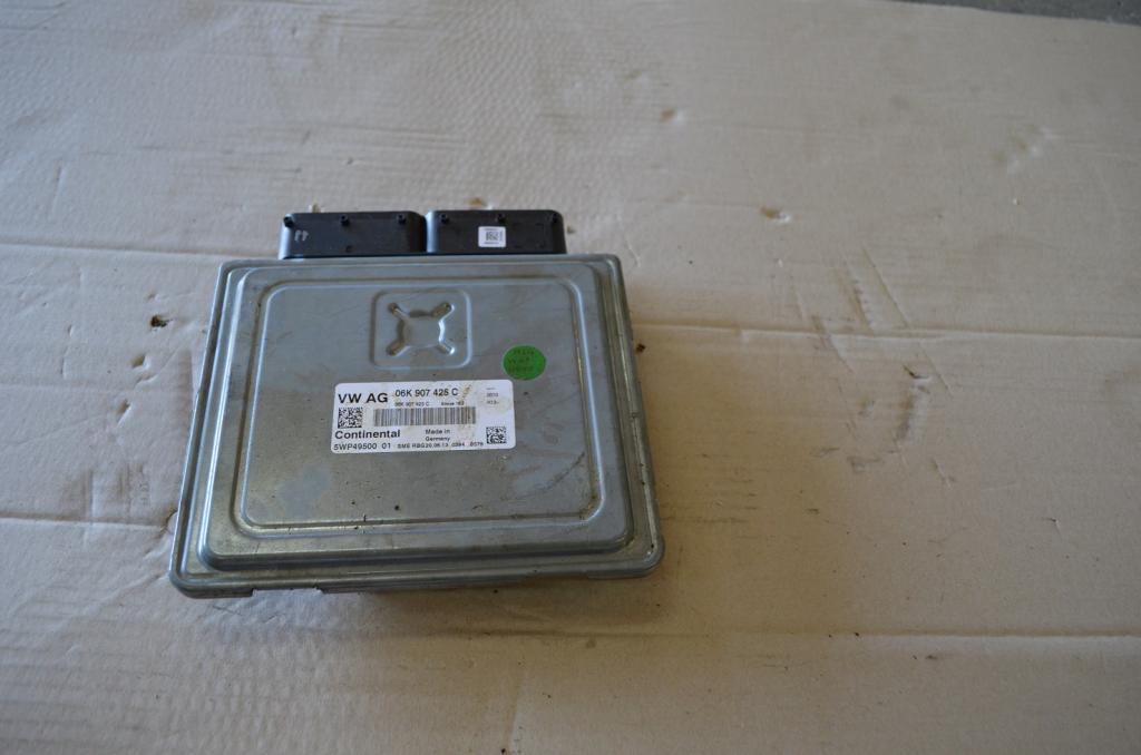 фото №1, Бортовой компьютер двигателя 2.0 vw golf scirocco 06k907425c