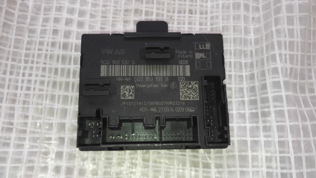 фото №1, Vw tiguan 2 5na 16 r модуль дверь 5q0959592d