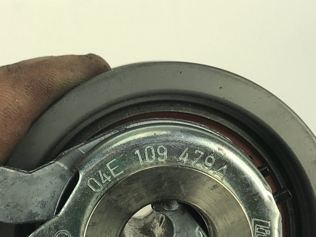 фото №5, Audi a3 8v ролик натяжителя 04e109479a