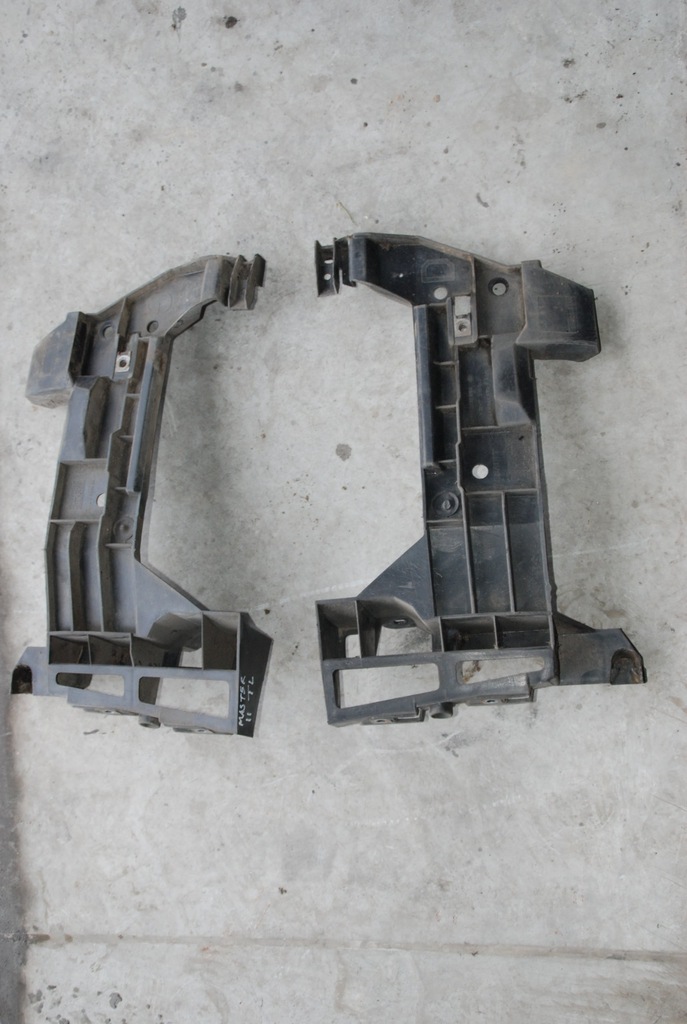 фото №2, Напрямна бампера задня l/p renault master ii 2008