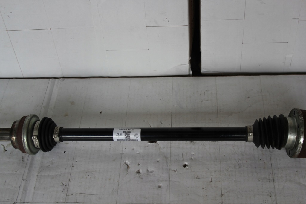 фото №1, Приводной вал задняя правая vw golf 5q0501204a
