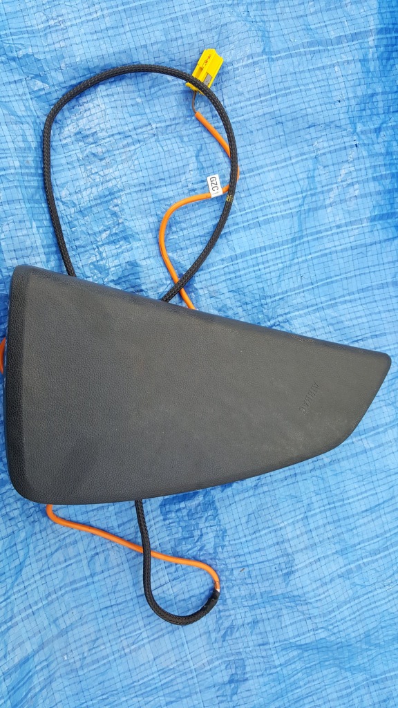 фото №1, Подушка сидіння opel zafira b 13165247 права