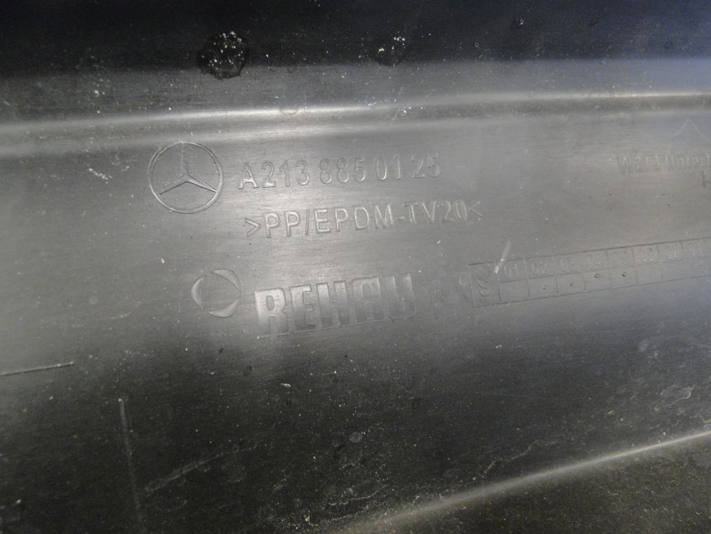 Mercedes e klasa 213 спойлер диффузор бампер задний с Разборки