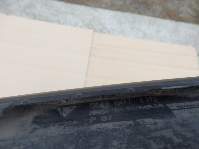 фото №7, Porsche macan спойлер накладка молдинг бампер задняя