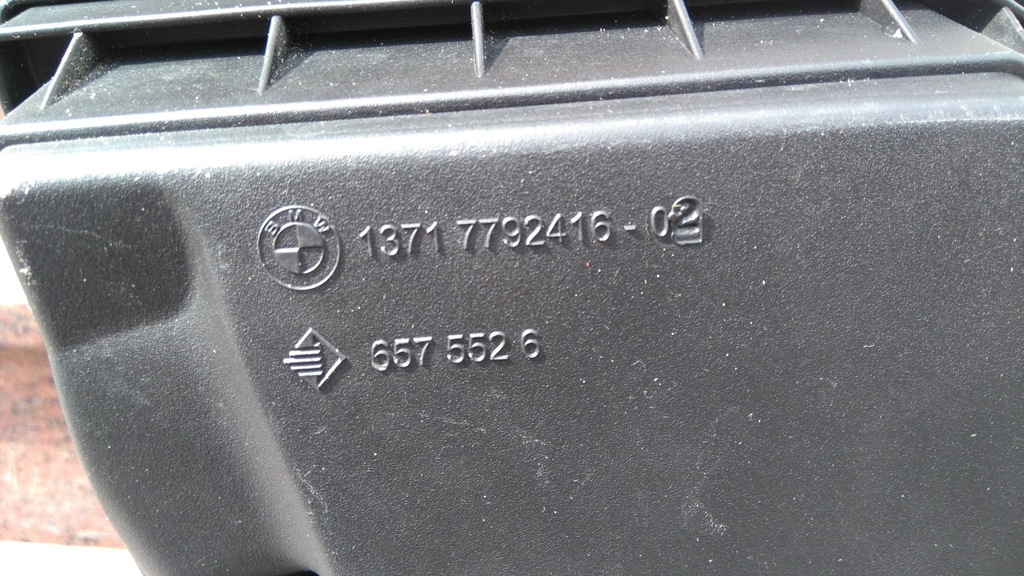 фото №13, Bmw 5 e60 e61 3.0 дизель корпус фільтра повітря