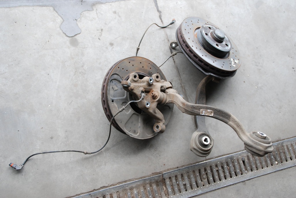 фото №1, Mercedes w212 поворотний кулак ступиця диск p / l перед