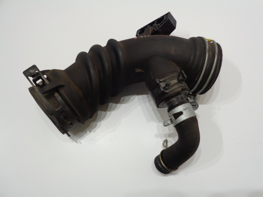 фото №1, Воздухозаборник фильтра toyota yaris iii 11- d4d 17882-33010