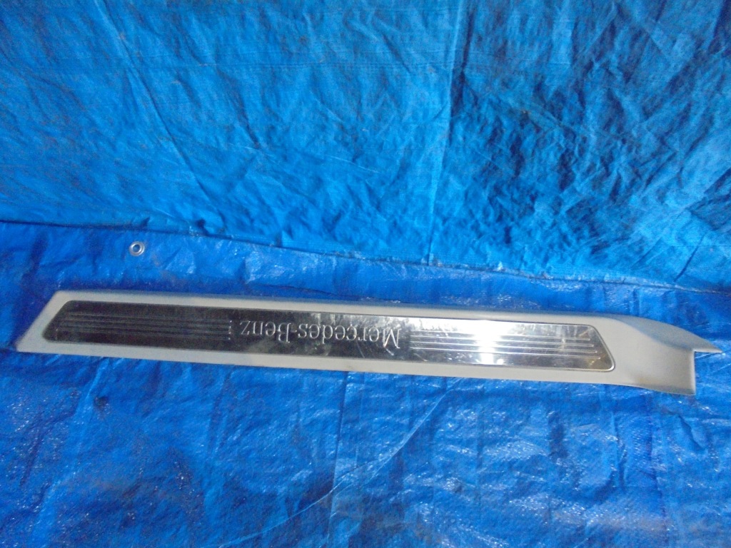 фото №1, Накладка молдинг поріг ліва w207 a2076800135