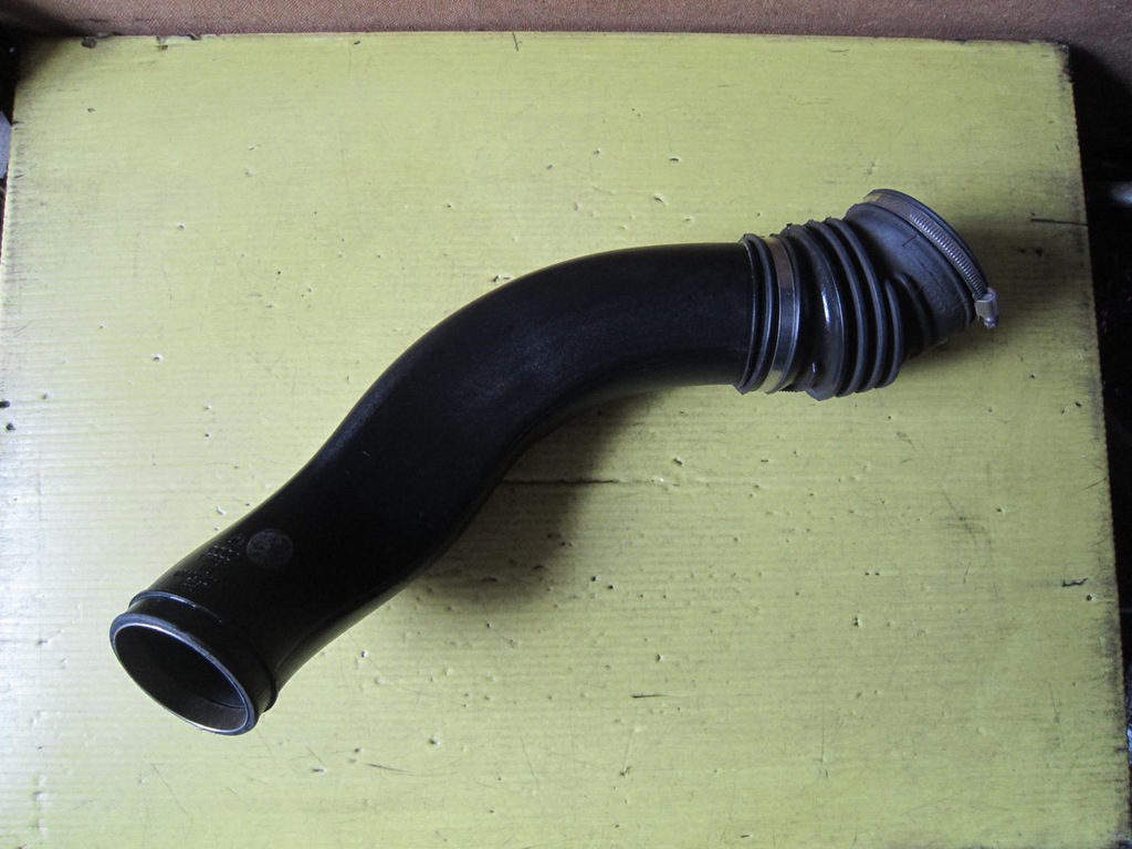 фото №1, Audi a8 d2 шланг труба повітря 077129627m