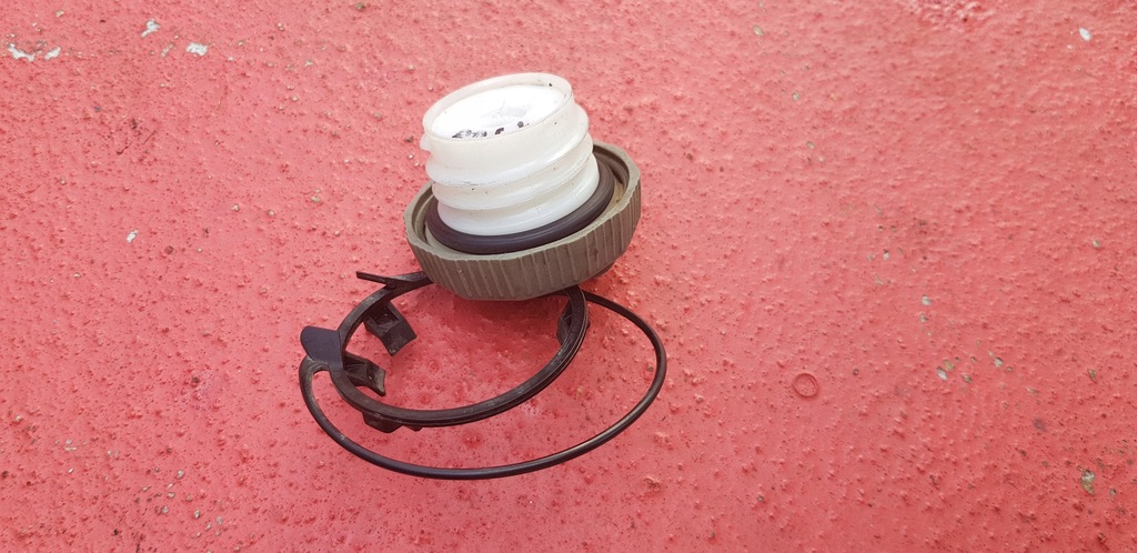 фото №1, Кришка заливної пального дизель mazda 5 05-10 2.0 citd