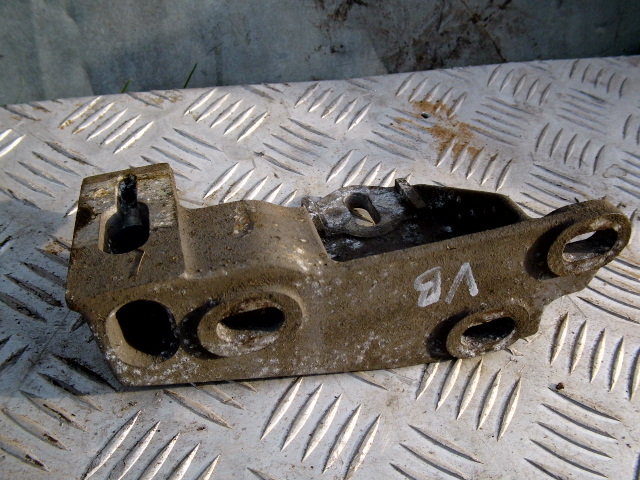 фото №1, Opel vectra b 2.0 dti кронштейн подушка двигуна
