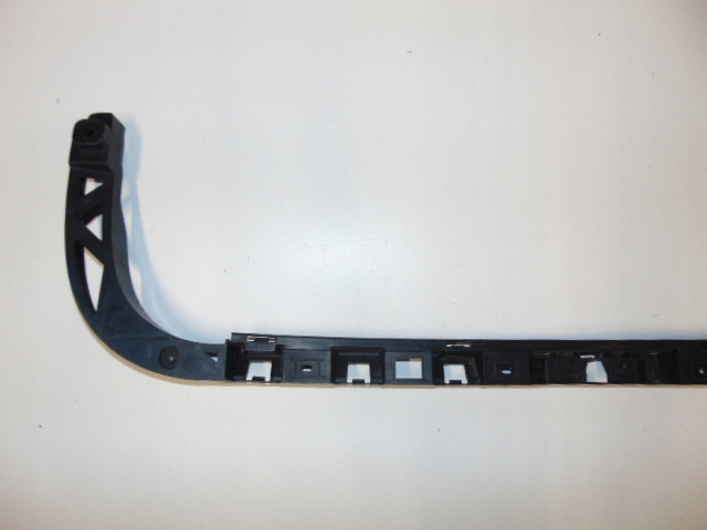 фото №10, Напрямна бампера задня vw passat b6 kombi 3c9807863