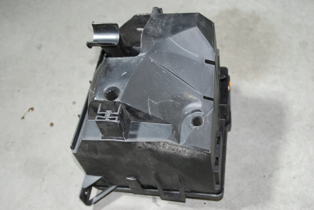 фото №3, Trafic ii корпус коробка предохранителей