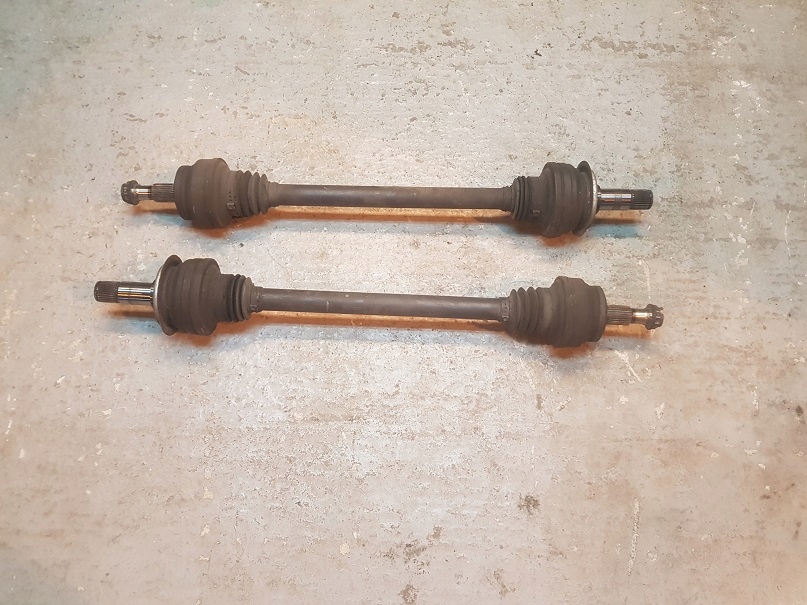 фото №1, Mercedes w218 cls приводной вал задняя задняя правая 350 cdi fv