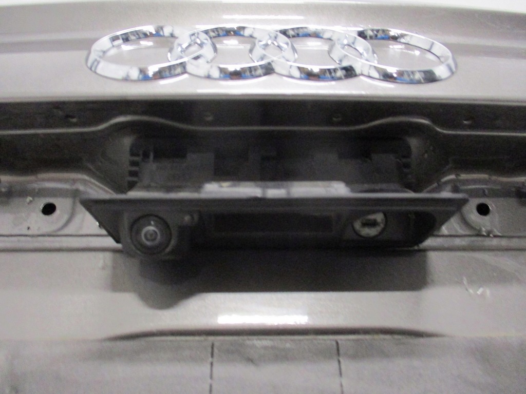 фото №8, Крышка багажника задняя audi a8 4n0 18r камера