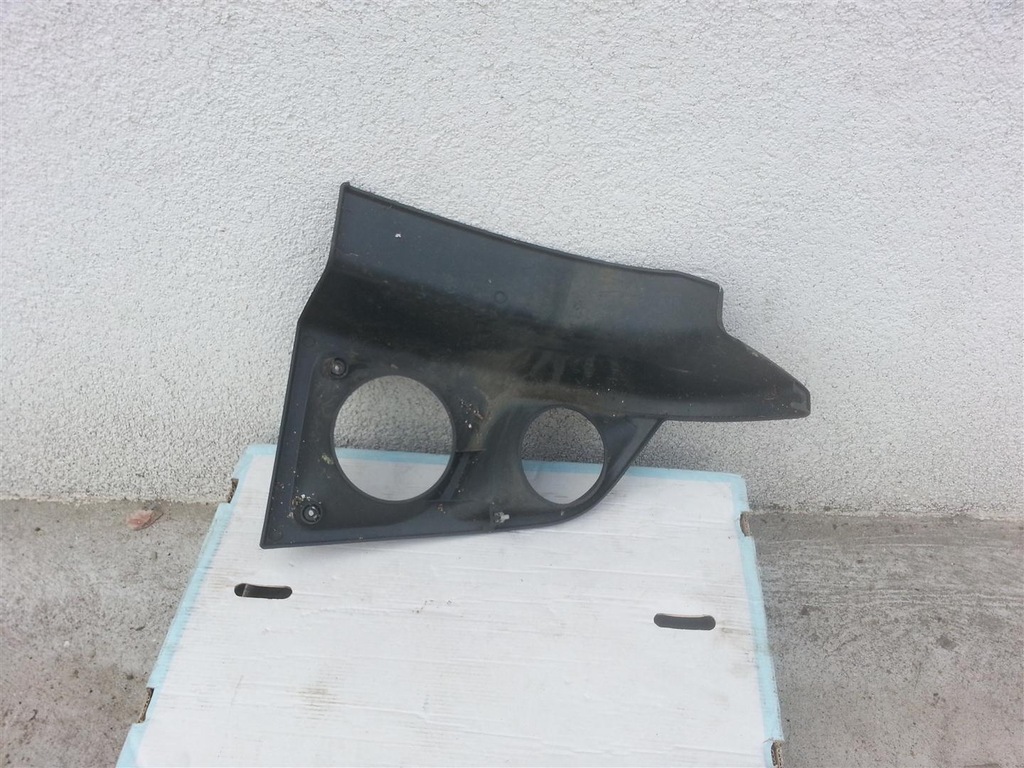 фото №2, Renault range d рамка обшивка лампи панель фари правий