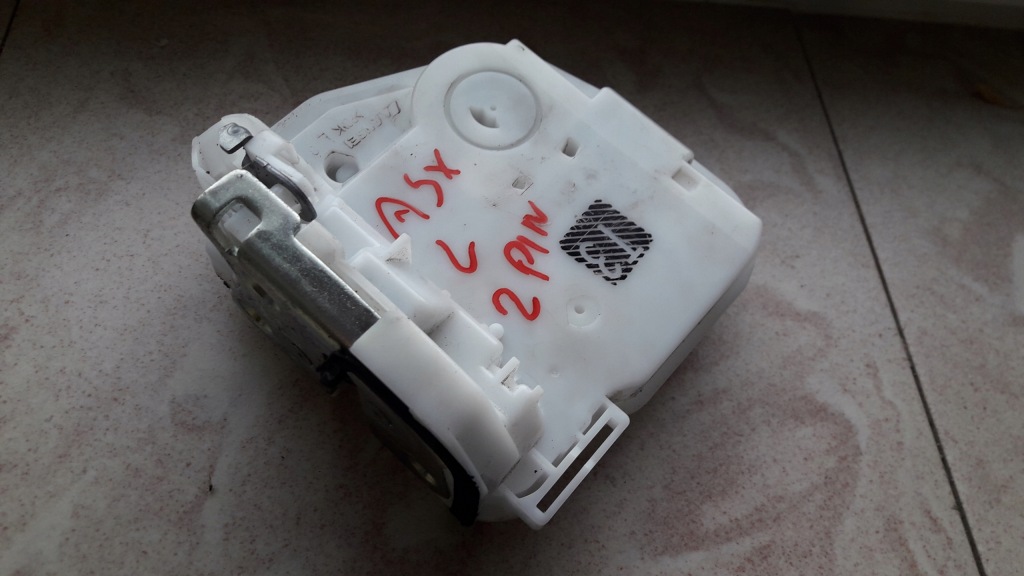 фото №1, Outlander iii замок лівий задня 2 контакти t3 a047218