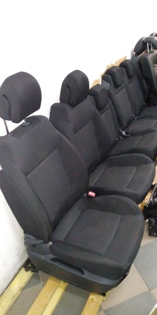 фото №1, Fotele/kanapa peuegot 5008 - комплект