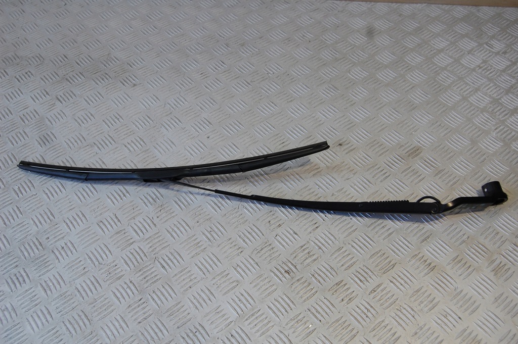 фото №1, Рычаг дворники левая mazda 6 vi gj lift