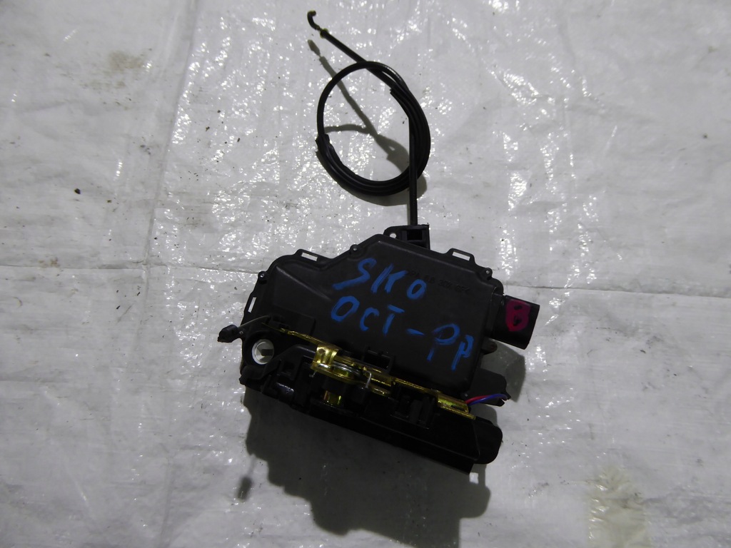 фото №1, Замок дверь перед правый skoda octavia i 1 8 pinów